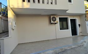 Studio Apartment Kamares